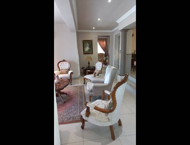 5 BEDROOM HOUSE FOR SALE IN EPWORTH